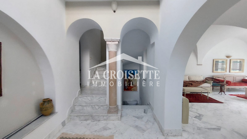 Villa S+5 avec piscine à Carthage Amilcar